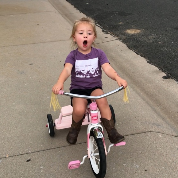 Meet your Posher, Emily - Picture 1 of 5